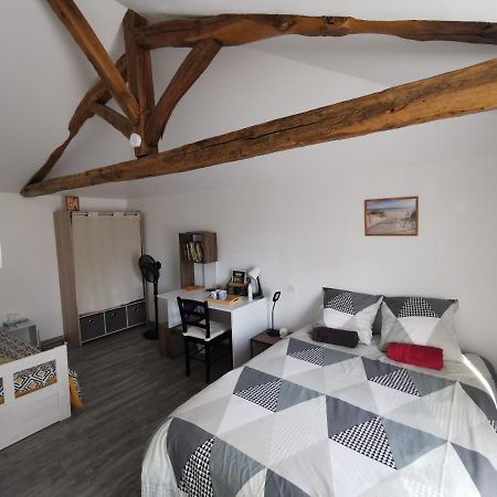 Chambre Privative Dans Ferme Renovee A 7Mn De Perigueux Champcevinel Exterior foto