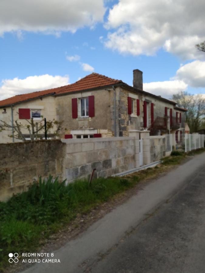 Chambre Privative Dans Ferme Renovee A 7Mn De Perigueux Champcevinel Exterior foto